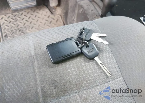 2018 Chevrolet Silverado 1500 Wt из США, поврежденный, VIN 1GCUKNEC6JF184127